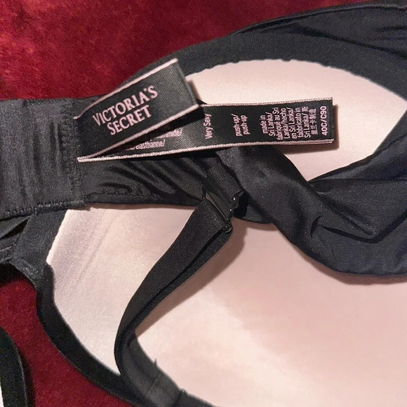 Victoria’s Secret black Ver Sexy Push  Up Bra 40 C - Picture 8 of 12